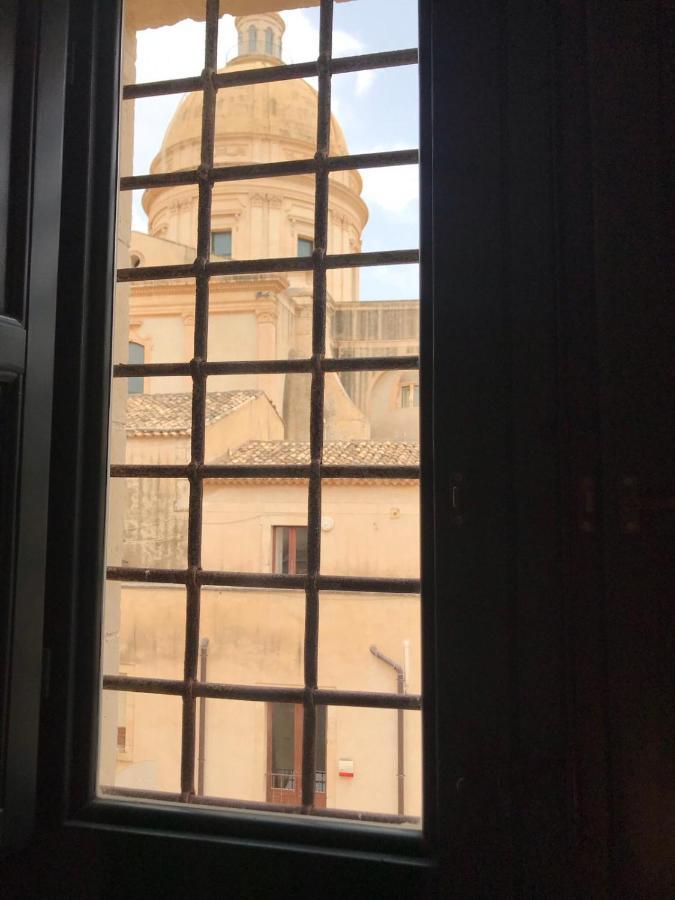 Landolina Palace Hotel Noto Exterior foto